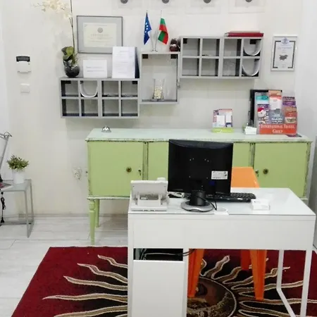 Scotty's Boutique Hotel 3*