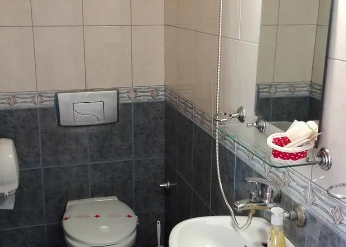 Scotty's Boutique Hotel