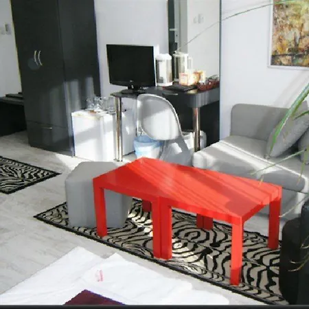 Scotty's Boutique Hotell 3*