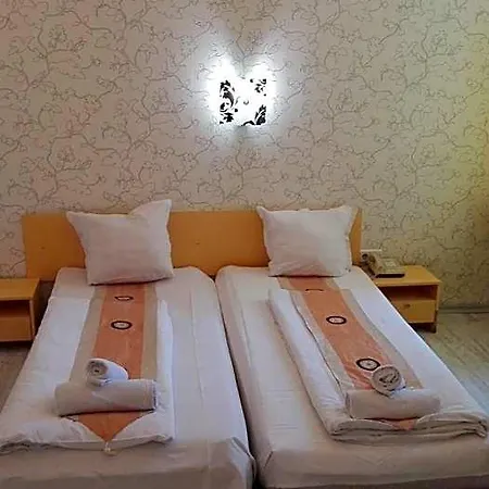 Scotty's Boutique Hotel 3*