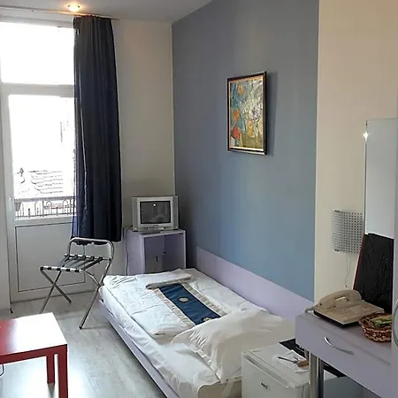 Scotty's Boutique Hotel