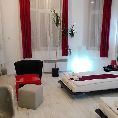 Scotty's Boutique 3*