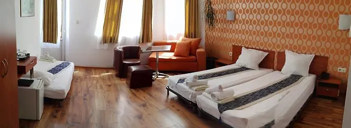 Hotel Scotty's Boutique 3*