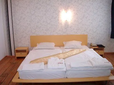 Scotty's Boutique Hotel