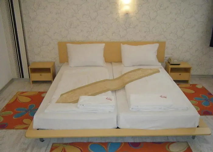 Scotty's Boutique 3*