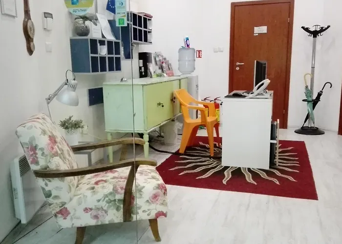 Scotty's Boutique Hotel 3*